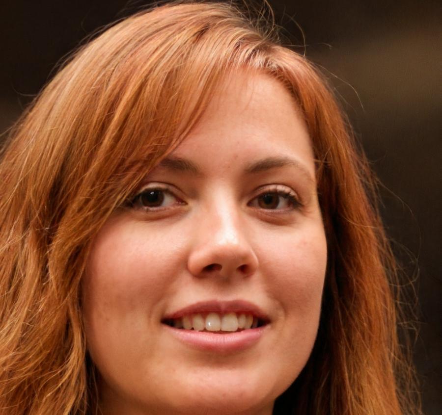 Beatriz Montero, instructora de análisis financiero